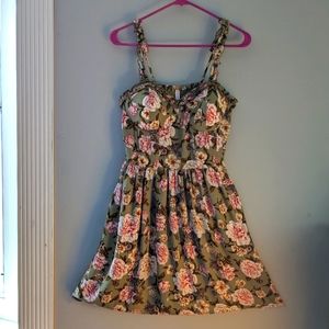 Size M, Cute Floral Spring/Summer Dress